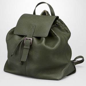 Bottega Veneta BackPack in moss cervo